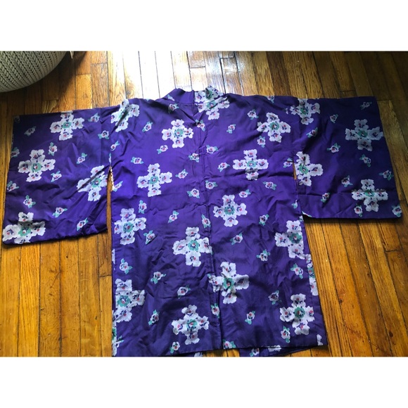 Authentic-Silk-Vintage-Reversible Floral-Kimono - Picture 9 of 16